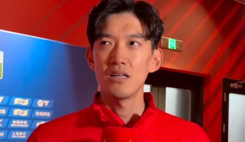乐鱼体育-颜骏凌：球队处境非常困难，有这么多年轻球员能站出来不容易